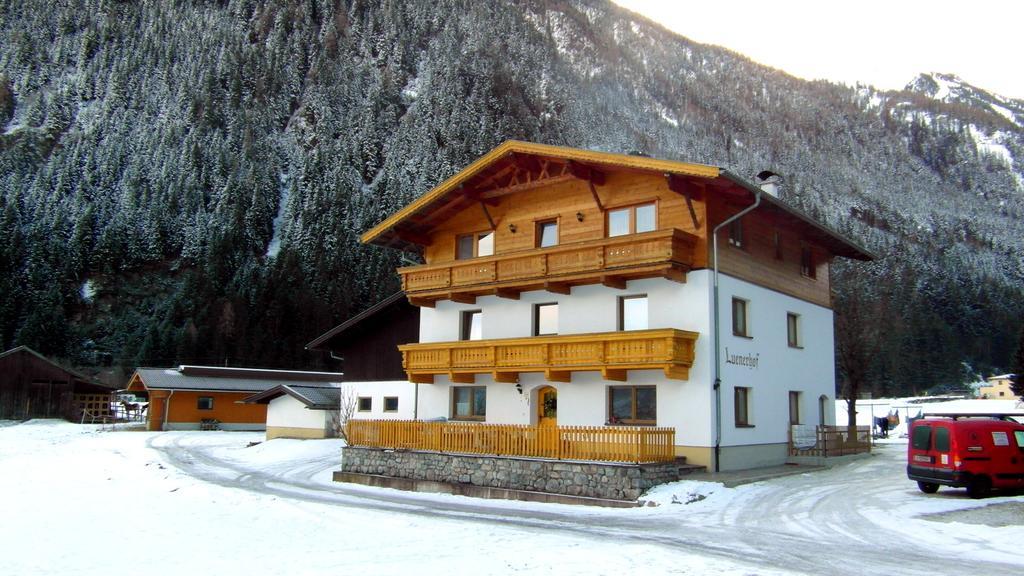 Luenerhof Pension Neustift im Stubaital Buitenkant foto