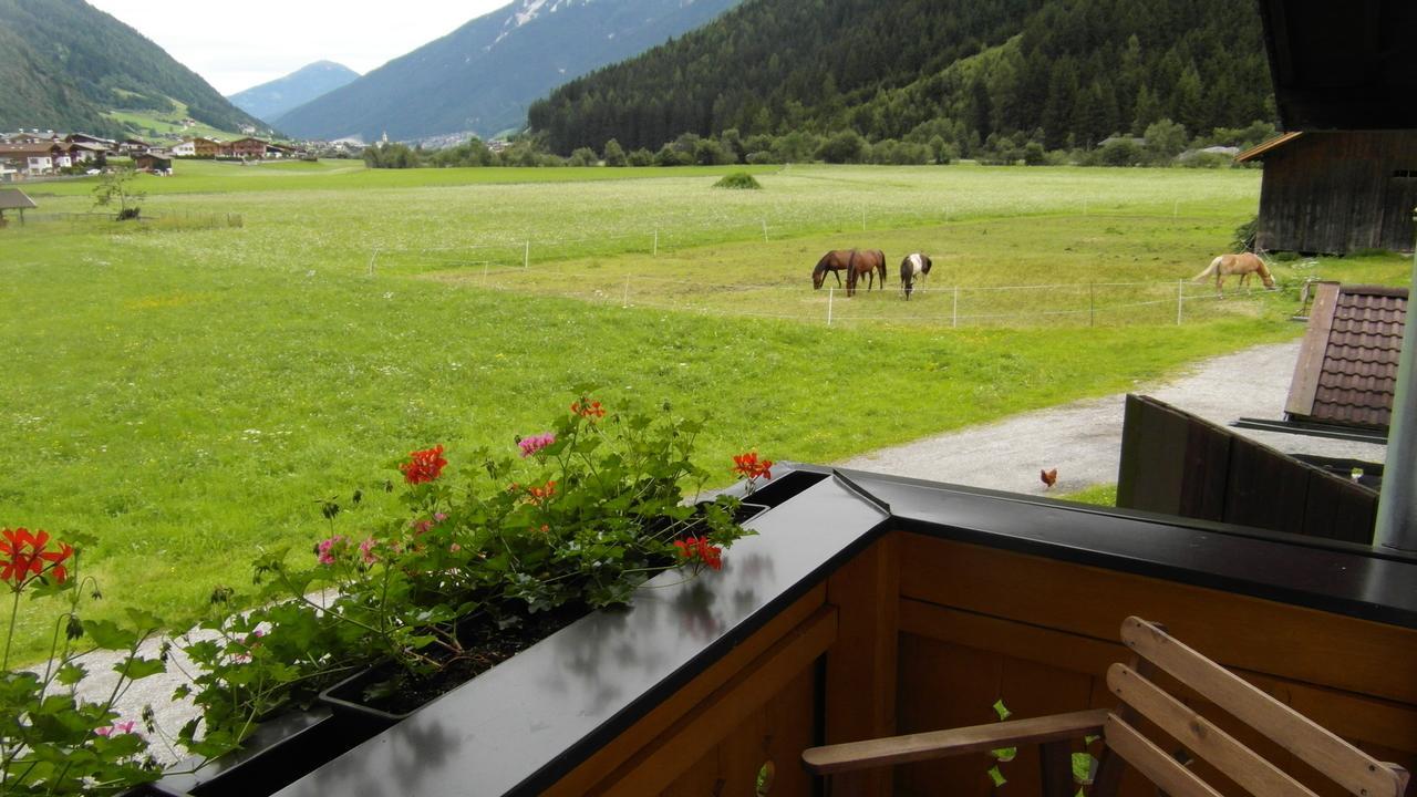 Luenerhof Pension Neustift im Stubaital Buitenkant foto